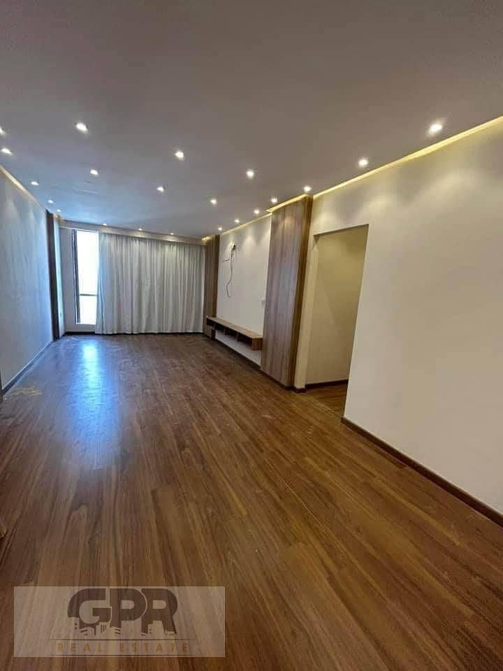 شقه للبيع فى كمبوند الباتيو 7 فى التجمع الخامس / Apartment for sale in Patio 7 Compound in the Fifth Settlement 1