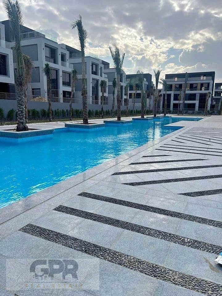 شقه للبيع فى كمبوند الباتيو 7 فى التجمع الخامس / Apartment for sale in Patio 7 Compound in the Fifth Settlement 5