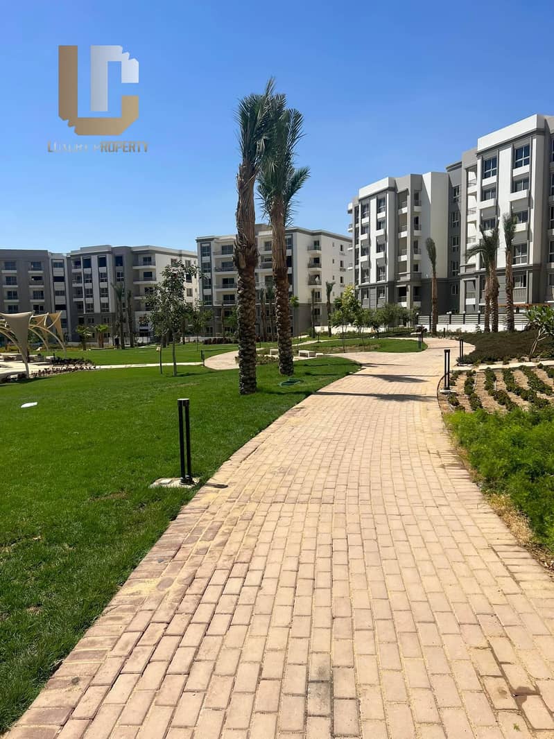 شقة للبيع استلام فوري متشطبة بالتكييفات باقل سعر ريسيل هايد بارك التجمع الخامس  Resale Hyde Park New Cairo 8