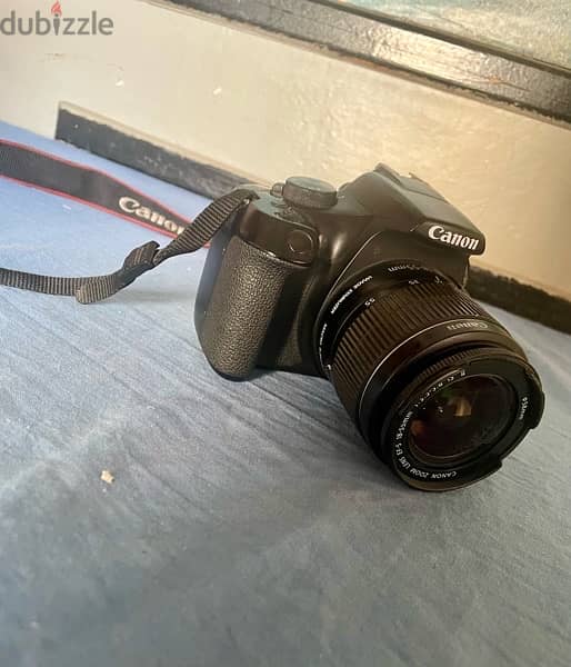 Canon 1300 D 0