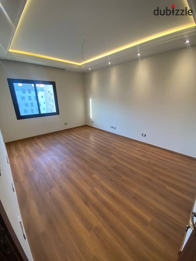 penthouse apartment 300 m for rent in sodic east town compound in prime location fully finished 17