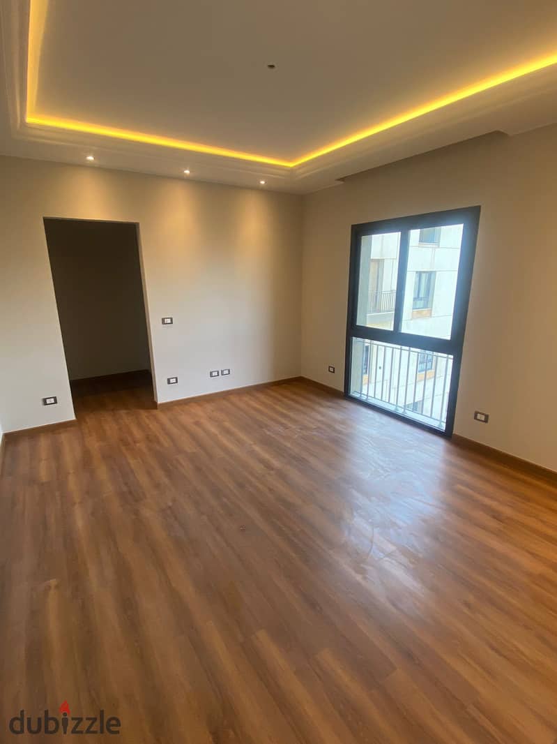 penthouse apartment 300 m for rent in sodic east town compound in prime location fully finished 19