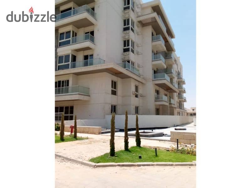 apartment 170 m with less price  3 bedroom in mountain view compound 1