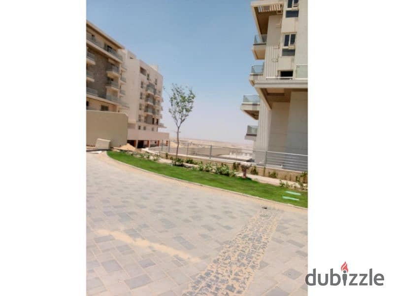 apartment 170 m with less price  3 bedroom in mountain view compound 11