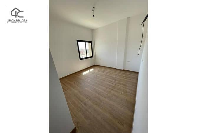 Sky loft for sale, one year receipt, landscape prime location 8