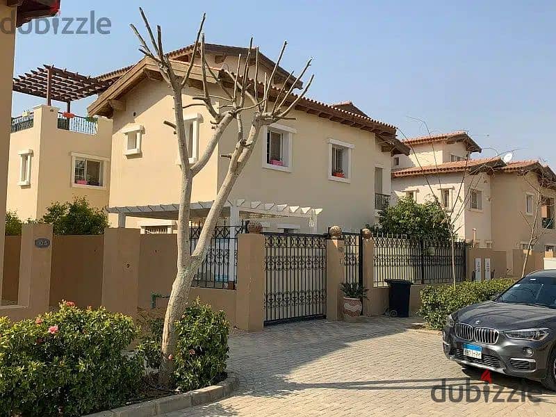 for sale town house ready to move 250m view on landscape with installment in hyde park 13