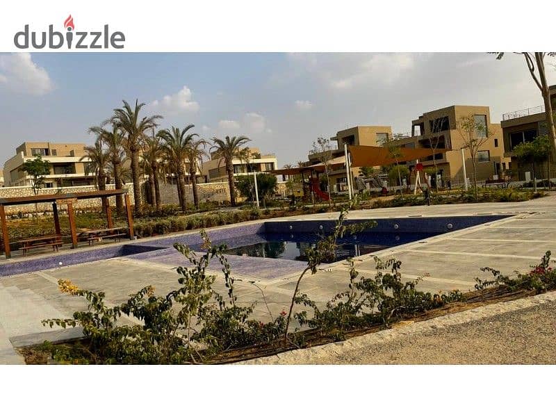 Town house Corner At the old price with the lowest down payment  in palmhills new cairo 6