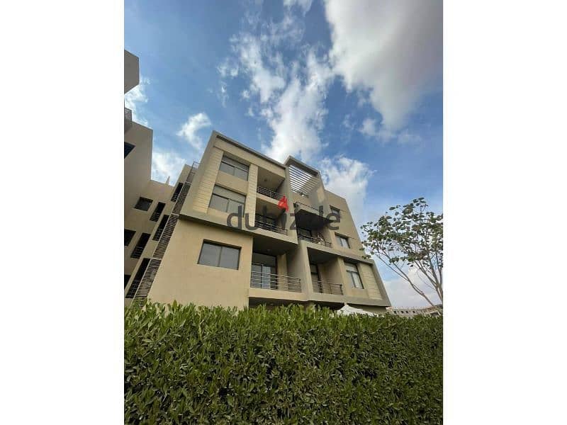 apartment 193 m with garden in fifth square compound al marasem 1