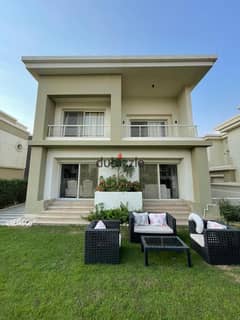 for sale villa 450m ready to move finished  super lux with Electrical devices and ac's cairo  Festival City