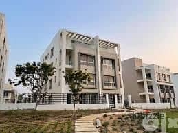 Townhouse 208 sqm for sale, finished, with air conditioners, view and landscape, at the lowest price in the market 0