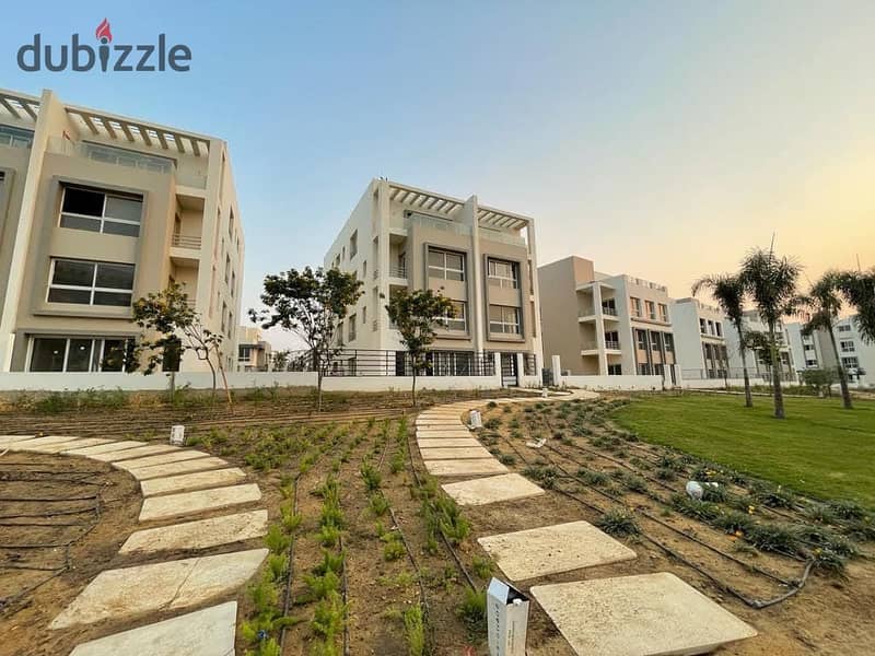 Townhouse 208 sqm for sale, finished, with air conditioners, view and landscape, at the lowest price in the market 3