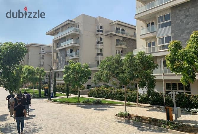 town house  240 m in mv icity in very prime location 5