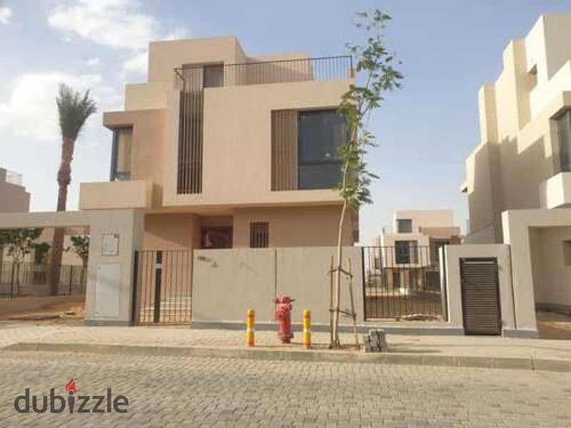 Own now town house corner prime location under market price  bahary view landscape in Sodic east compound 6