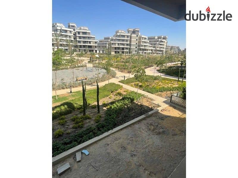 For quick sale town house 208m corner prime location under market price bahary view landscape in Sodic east compound 14