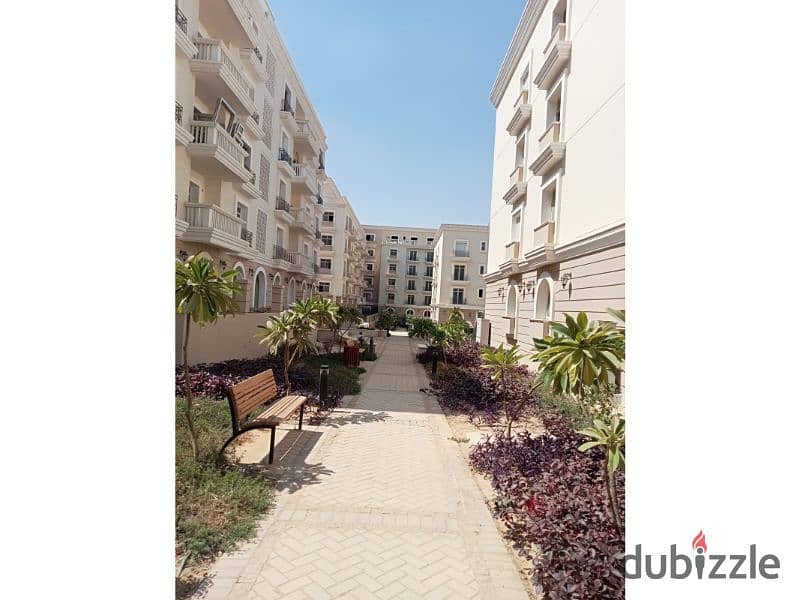 Apartment for sale Ready to move prime location under market price bahary view landscape in Compound hyde park 10