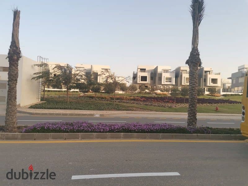 Own a townhouse for sale, 208m, in installments prime location view landscape  in Hyde Park Compound, Fifth Settlement 3