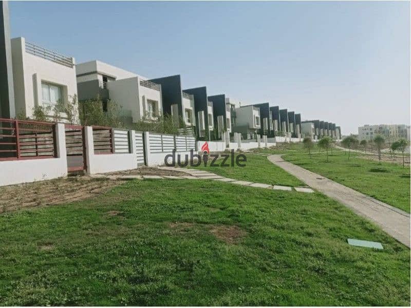 townhouse for sale 208m with installments prime location view landscape in Hyde Park Compound, Fifth Settlement 6