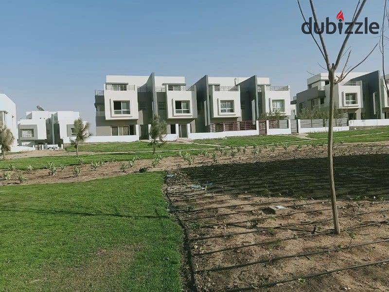 townhouse for sale 208m with installments prime location view landscape in Hyde Park Compound, Fifth Settlement 7