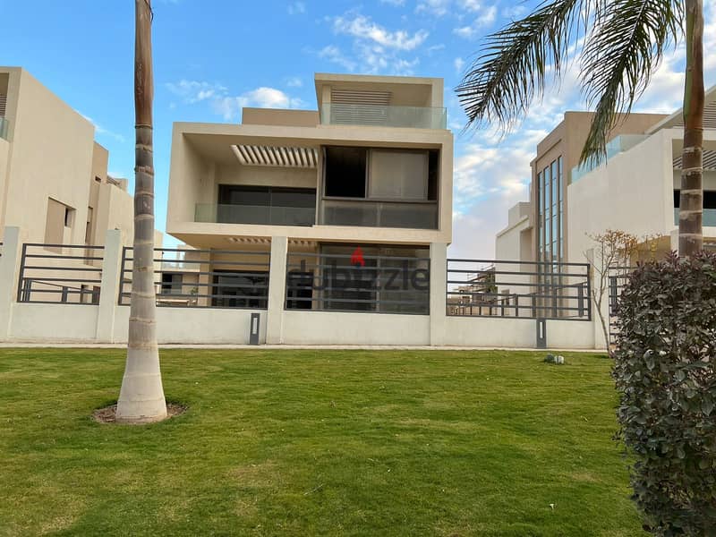 TOWN HOUSE FOR SALE READY TO MOVE PRIME LOCATION AL-MARASEM FIFTH SQUARE 4