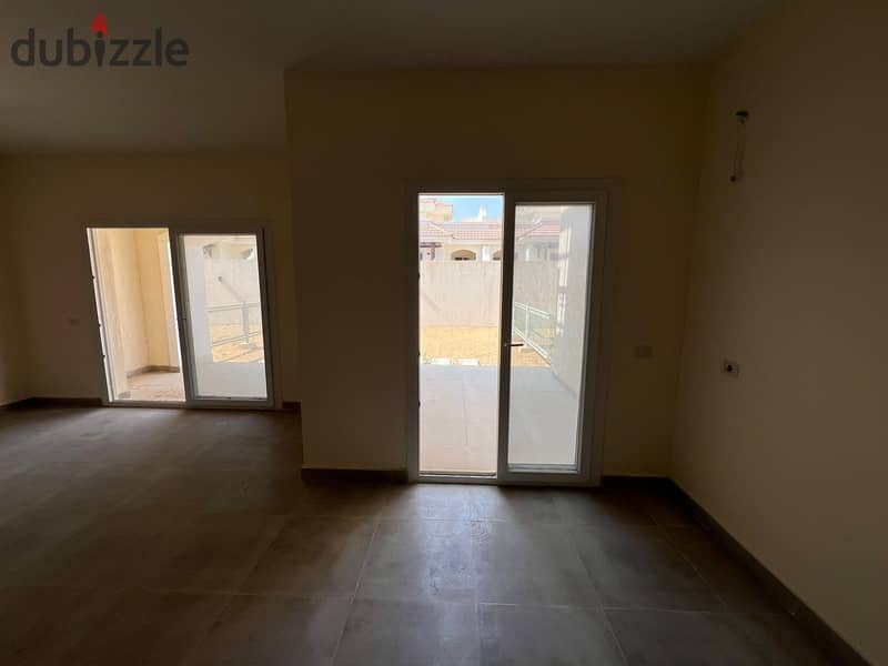 Classic Town house Ready To move Under market price 391 sqm  in new cairo 13