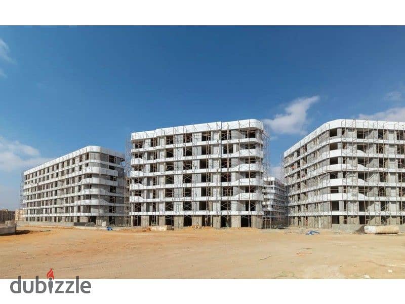 apartment for sale in compound bloomfields with less price 7