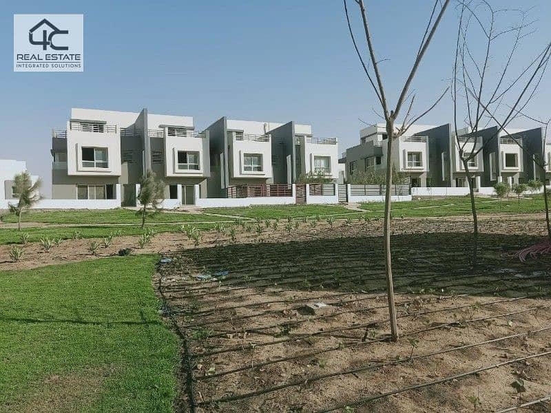 for sale townhouse 208m with installments prime location view landscape in Hyde Park Compound, Fifth Settlement 9