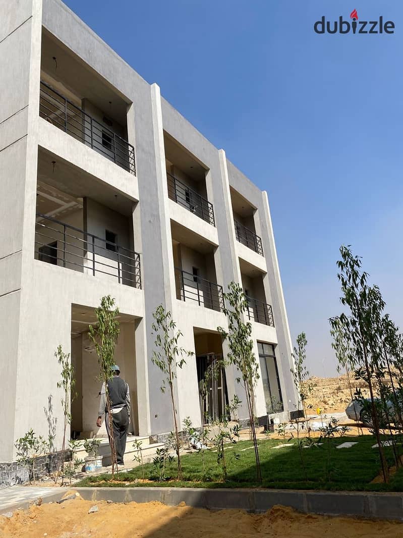 Own a fully finished apartment, delivery date 2025, with a 40% discount on cash or pay 10% in equal installments in Reportage-Mostakbal City Compound 2