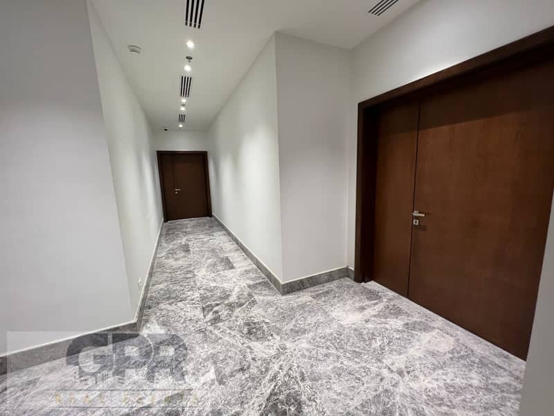 شقه للبيع استلام فورى متشطبه في ديستريكت 5 التجمع الخامس بالقرب من شار ال 90 | Apartment for sale Ready to move Fully finished in District 5 4