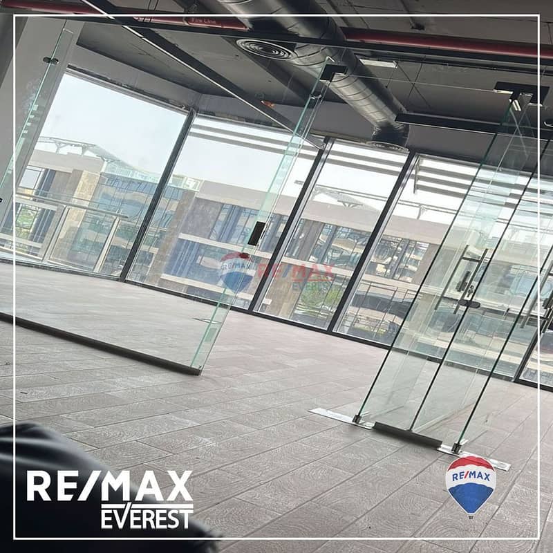 Prime Location  Office 96m For Rent In The Polygon Sodic - ElSheikh Zayed 4