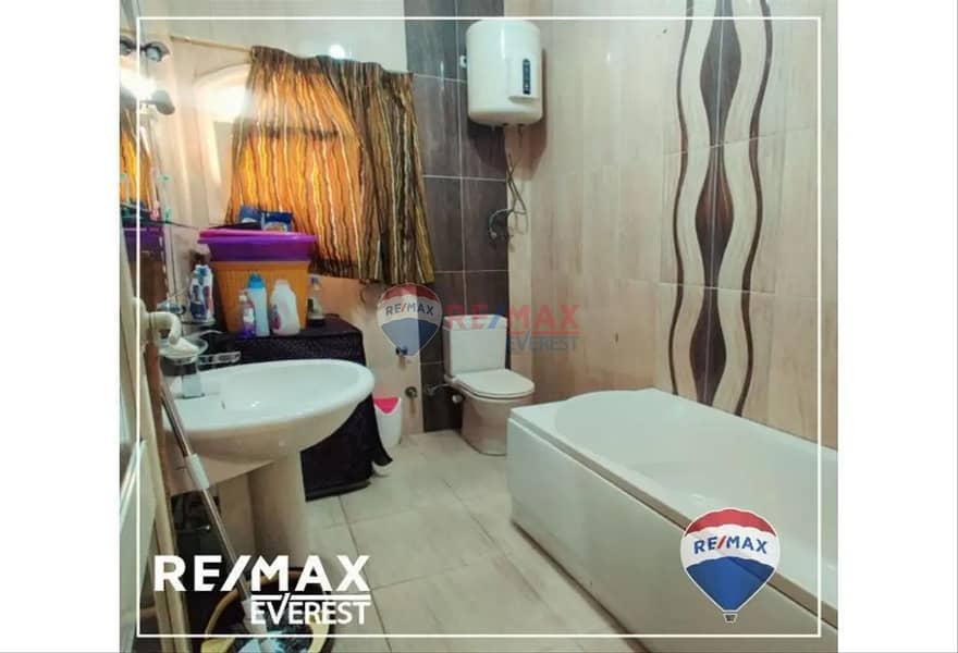 Resale Apartment in The 11th District, Sheikh Zayed - Attractive Price 8