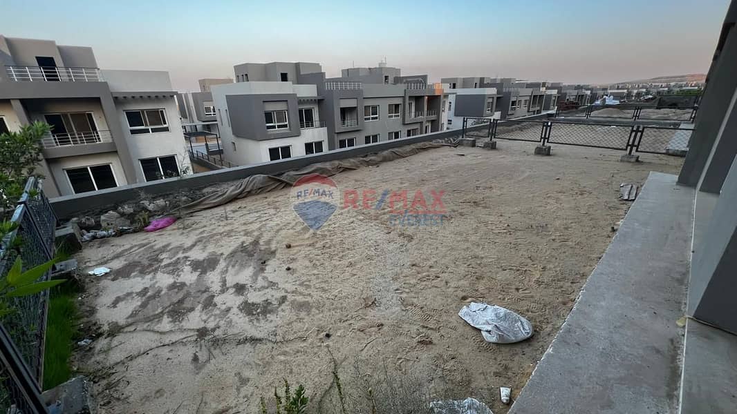 Resale Finished Ground Duplex With Garden In Etapa -ElSheikh Zayed 2