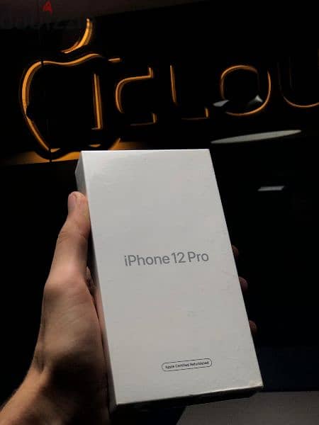 للبيع بسعر مميز وعرض لمده يومين iPhone 12 pro 256 GB جديد بضمان الوكيل 2