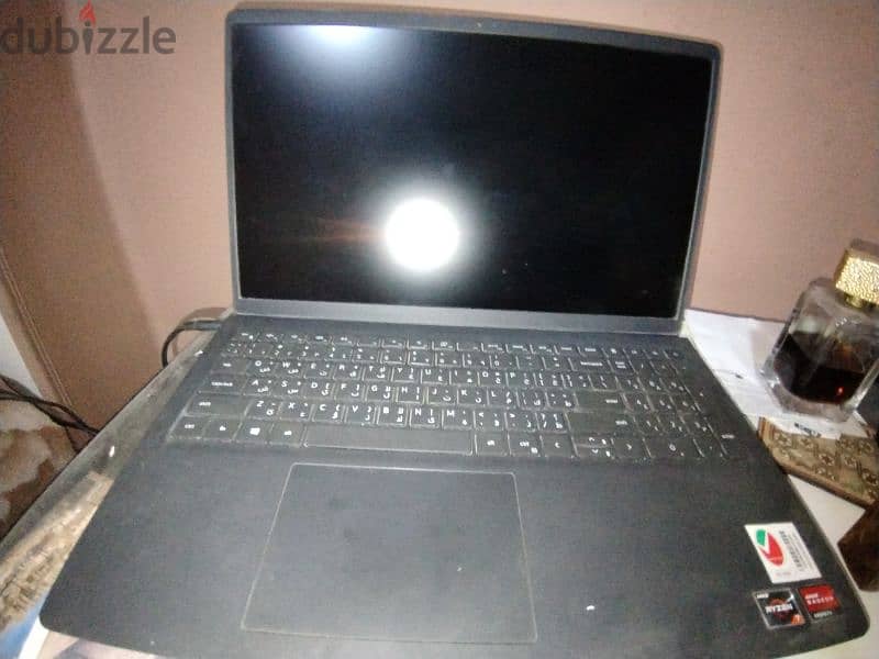 labtop dell vestro 3515 soft used 0