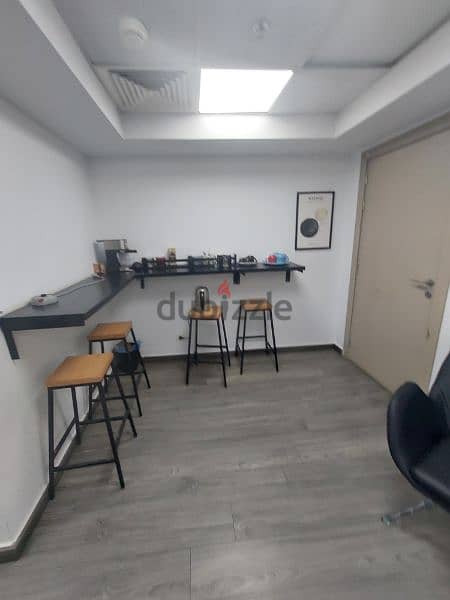 مكتب اداري للايجار 116م علي التسعين التجمع الخامس Office For Rent 116 13