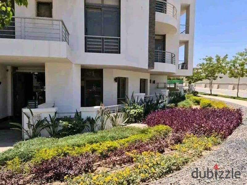 4-room duplex for sale in New Cairo in Taj City Compound 4