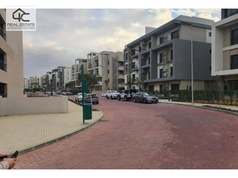 Penthouse with installments for sale in Fifth Square - Marasem 2