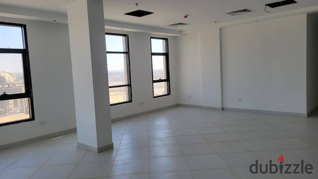 Administrative floor for rent in a prime location in the Fifth Settlement 2