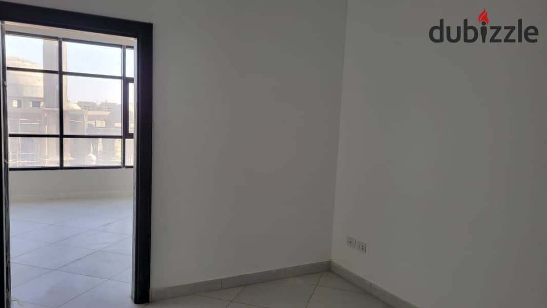 Administrative floor for rent in a prime location in the Fifth Settlement 4