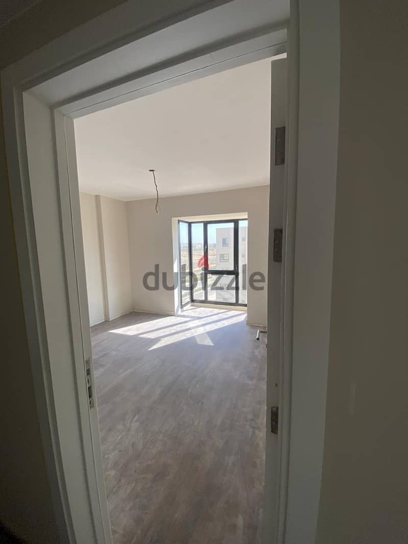 Apartment for rent at Owest Tulwa شقة للإيجار بكمبوند أويست موقع مميز 4