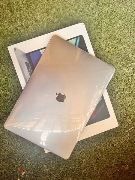 MacBook  Pro 16 inch 2019 i7 2