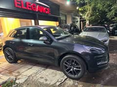 Porsche Macan T 2024 0