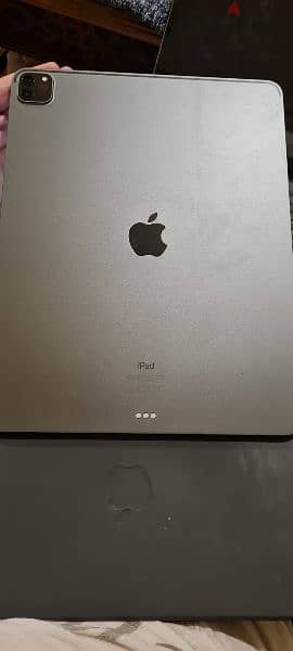 I pad Pro  2020 / I pad  pro2022 5th generation 2