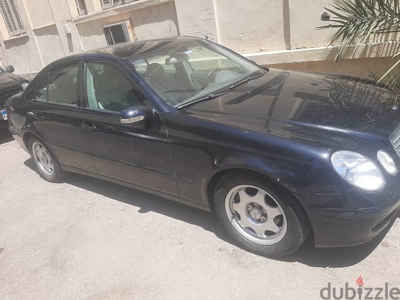 Mercedes-Benz E200 2004 1