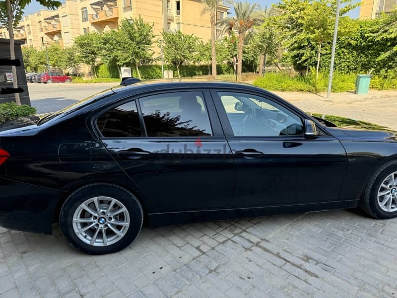 BMW 318 2019 1