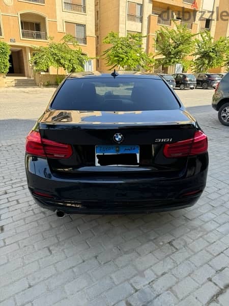 BMW 318 2019 7