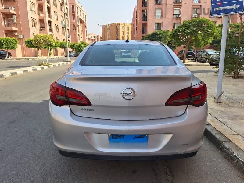 Opel Astra 2013 2