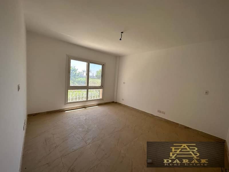 A prime apartment for sale in Madinaty, 133 sqm, next to services in B11 at an incredible price. 8