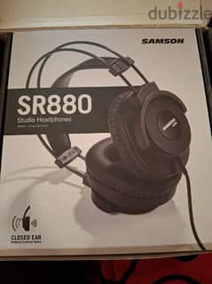 Samson SR880 Studio Headphones 0