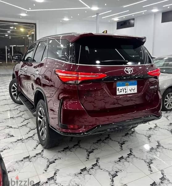 Toyota Fortuner sport 2023 5