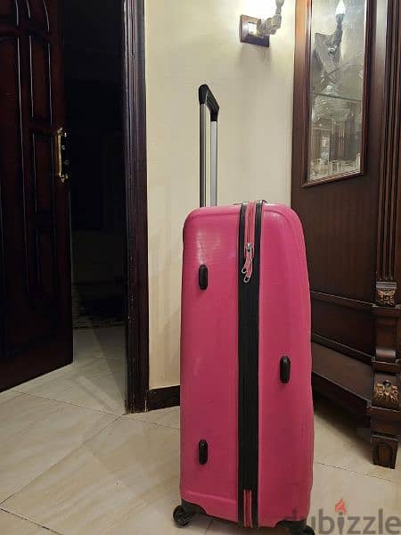 american tourister 1